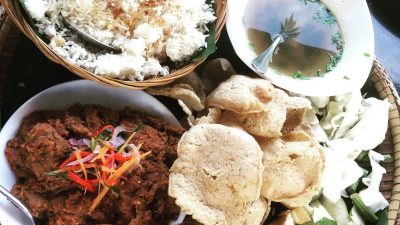 5 Restoran Padang di Luar Negeri Ini Bukti Masakan Minang Mendunia!