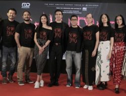 Syuting Film Perempuan Pembawa Sial, Morgan Oey Belajar Bahasa Minang dan Masak Rendang Seharian